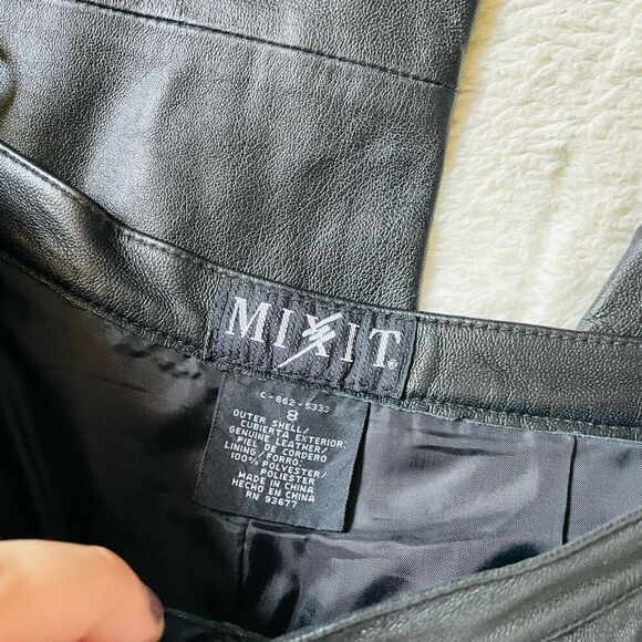 Vintage Y2K Mix It Leather High Waisted Women’s Straight Leg Pants Sz 8 - Picture 2 of 5